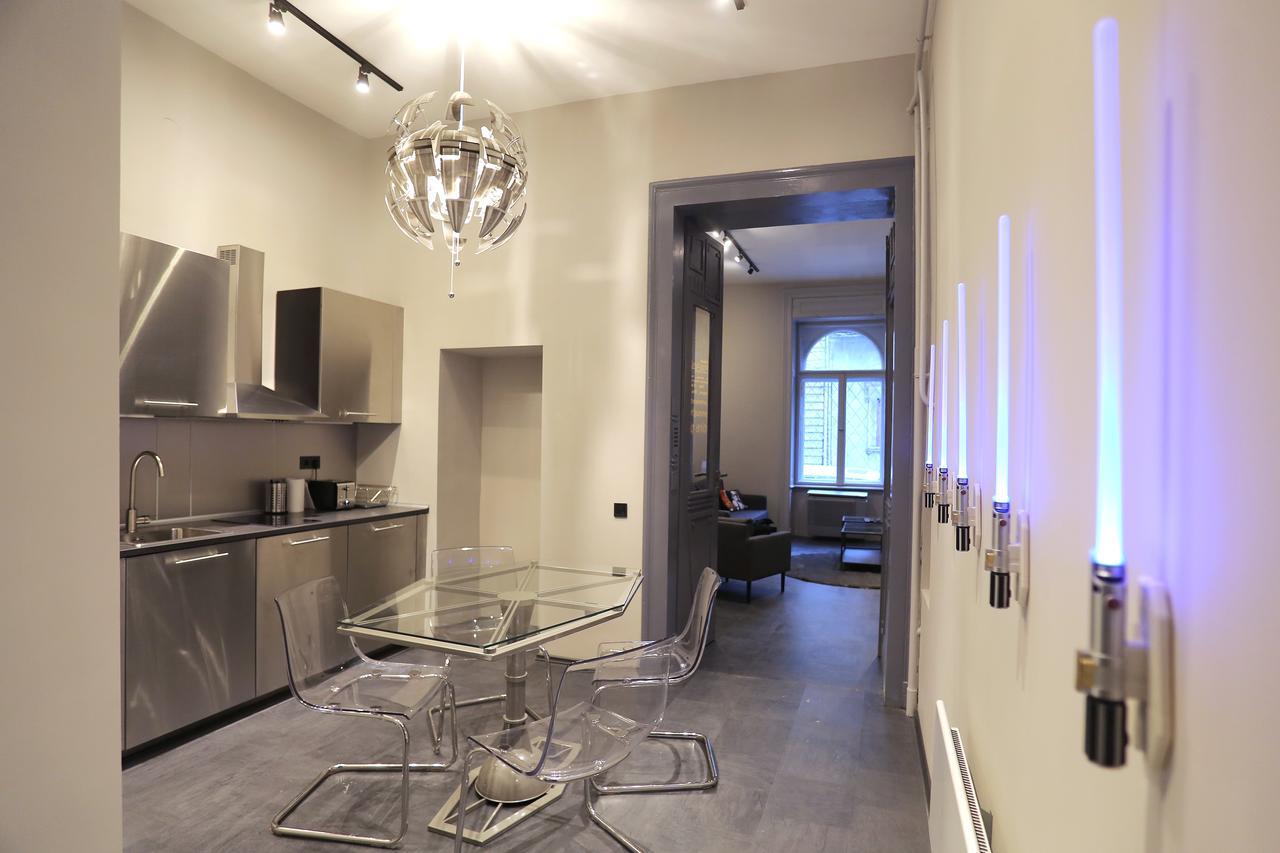 D.Five Galactic Apartment Budapest Exterior foto
